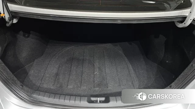 Hyundai Avante AD id 3391773 из Кореи 11