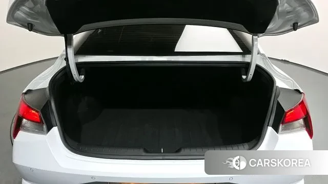 Hyundai Avante Hybrid (CN7) id 3611293 из Кореи 11