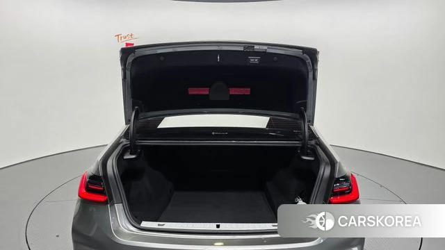 BMW 7 Series (G11) id 3860507 из Кореи 11