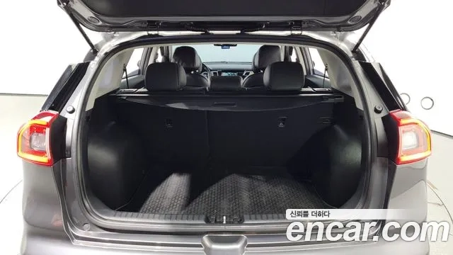 Kia Niro id 2897306 из Кореи 11