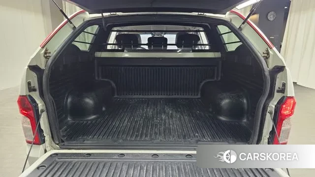 Ssangyong The New Korando Sports id 3077021 из Кореи 11