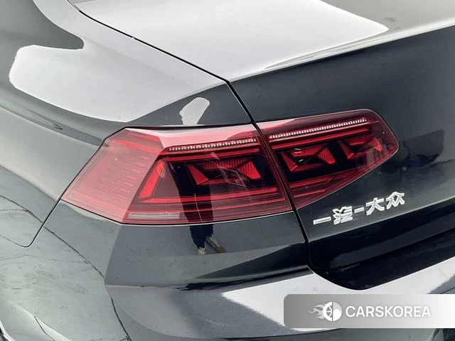 Volkswagen Magotan id 4275944 из Китая 11