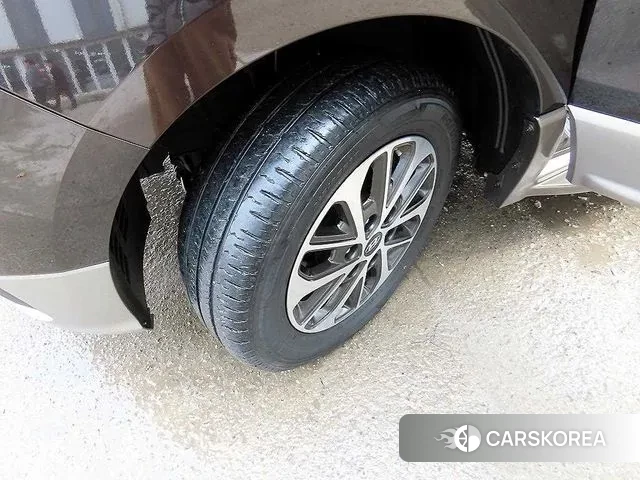 Hyundai The New Grand Starex id 3757104 из Кореи 11