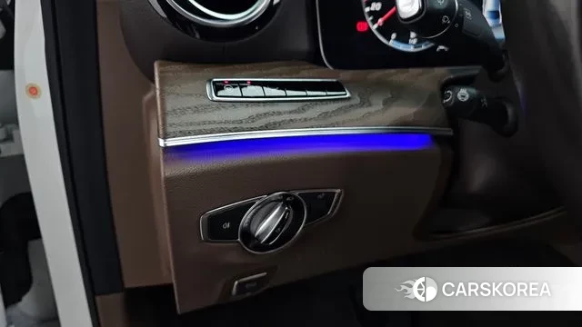 Mercedes-Benz E-Class W213 id 3484429 из Кореи 11