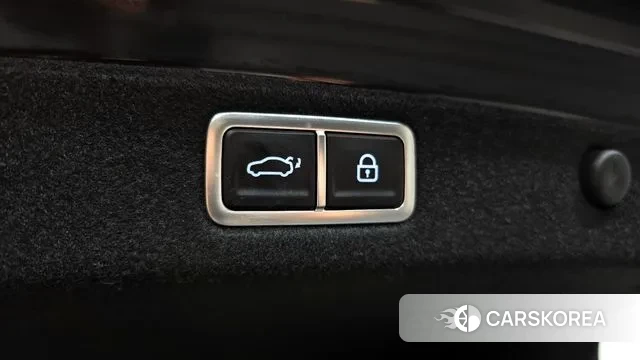 Hyundai Grandeur (GN7) id 2884103 из Кореи 11