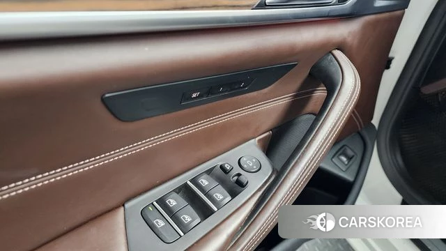BMW 5 Series (G30) id 4490893 из Кореи 11