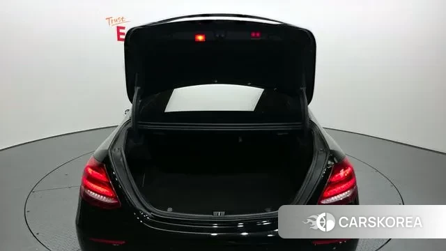 Mercedes-Benz E-Class W213 id 3714166 из Кореи 11
