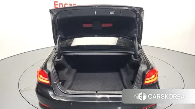 BMW 5 Series (G30) id 3494320 из Кореи 11