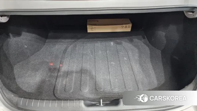 Hyundai Avante Hybrid (CN7) id 3707777 из Кореи 11