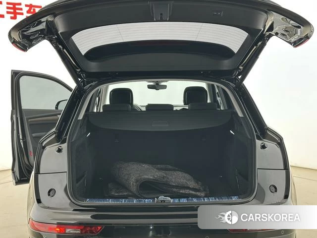 Audi Q5L id 4358969 из Китая 11