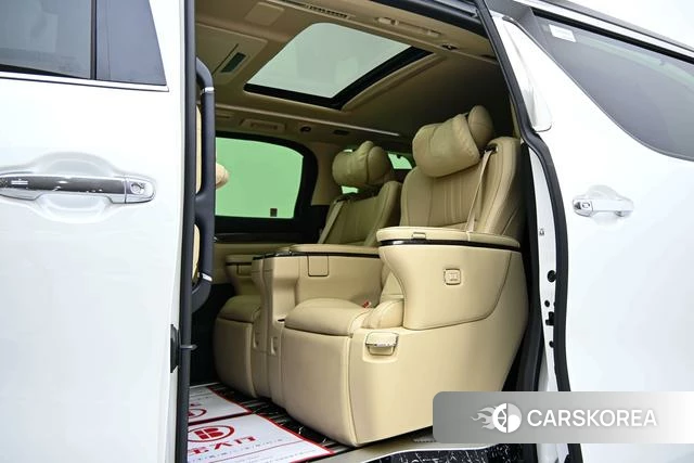 Toyota Elfa id 4261830 из Китая 11