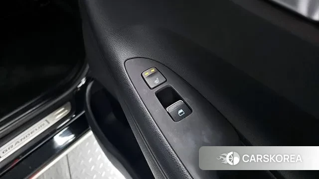 Hyundai Grandeur IG id 3391434 из Кореи 11