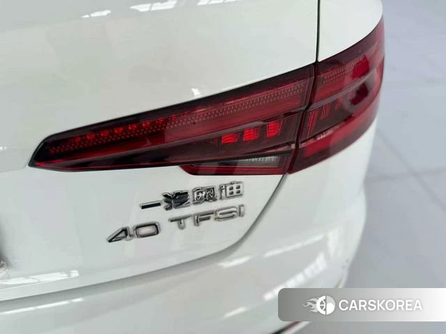 Audi A4L id 4219234 из Китая 11