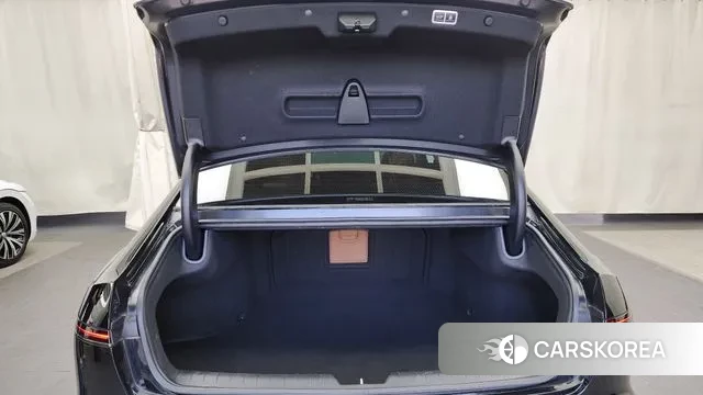 Hyundai Grandeur (GN7) id 3487562 из Кореи 11