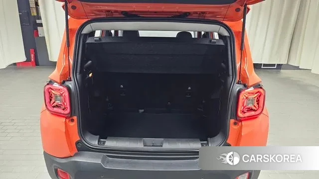 Jeep Renegade id 3197731 из Кореи 11