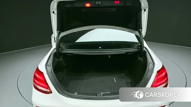 Mercedes-Benz E-Class W213 id 3149909 из Кореи 11