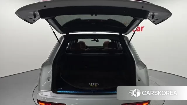 Audi Q7 (4M) id 3597984 из Кореи 11