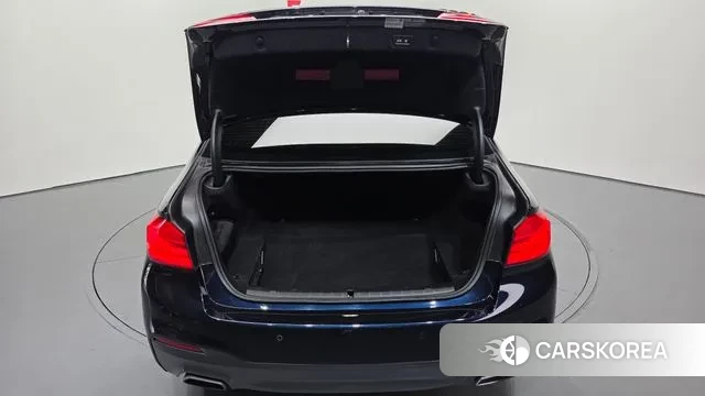 BMW 5 Series (G30) id 2976083 из Кореи 11