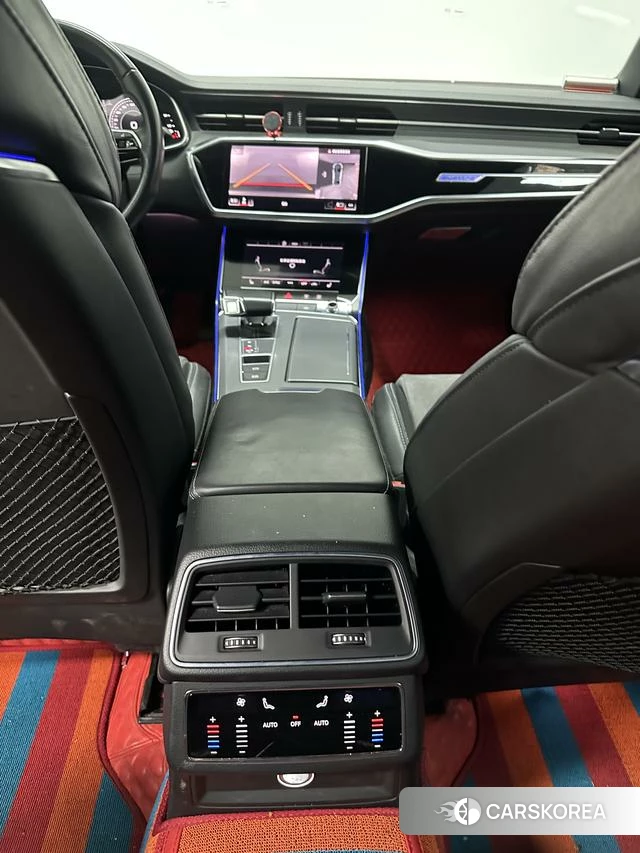 Audi A6L id 3889741 из Китая 11
