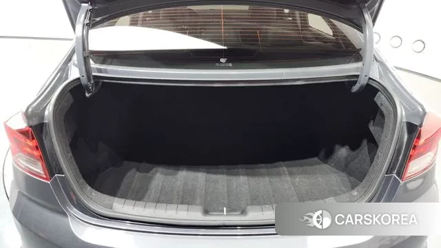 Hyundai The New Avante AD id 3396723 из Кореи 11