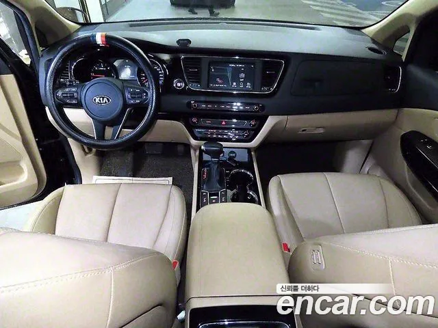 Kia The New Carnival id 2683350 из Кореи 11