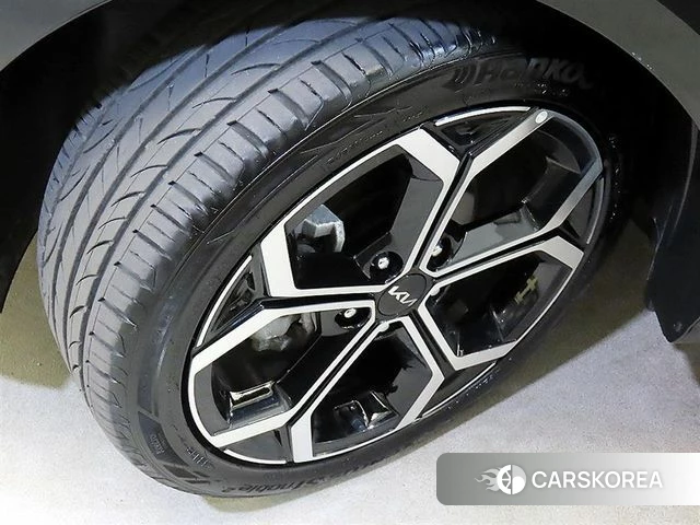 Kia Di Ol Nu Niro id 4475611 из Кореи 11