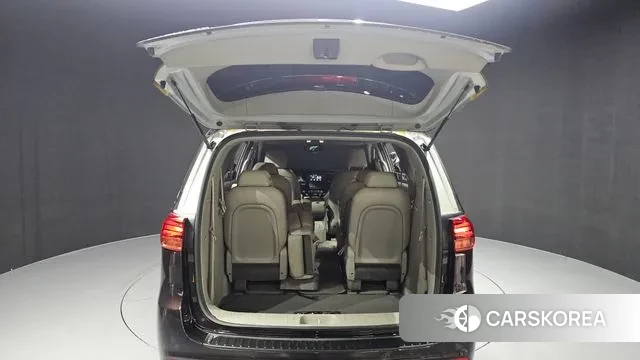 Kia The New Carnival id 3209972 из Кореи 11