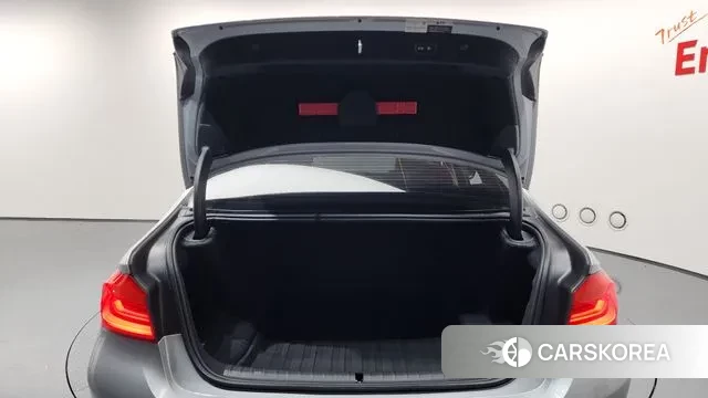 BMW 5 Series (G30) id 3391087 из Кореи 11