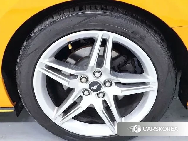 Ford Mustang id 3297299 из Кореи 11