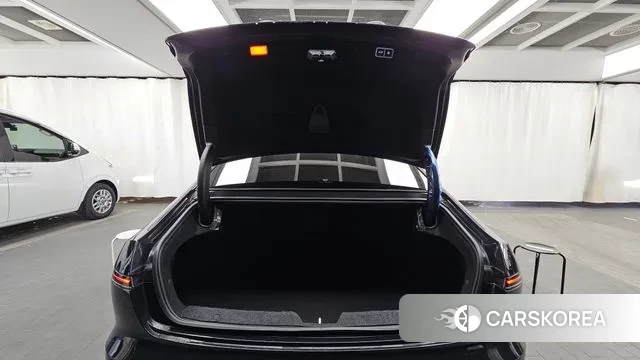 Hyundai Grandeur (GN7) id 3638796 из Кореи 11