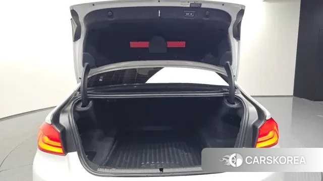 BMW 5 Series (G30) id 3651841 из Кореи 11