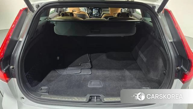 Volvo V60 Cross-Country 2nd Generation id 3955392 из Кореи 11