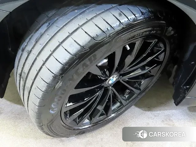 BMW 5 Series (G30) id 3695325 из Кореи 11