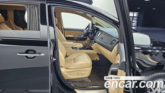 Kia The New Carnival id 2758963 из Кореи 11