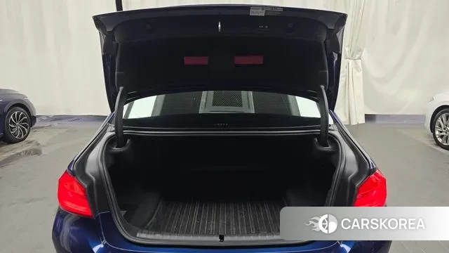 BMW 5 Series (G30) id 3449079 из Кореи 11