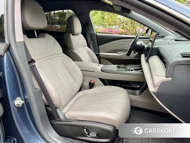 Geely Galaxy Galaxy Sparkle 8 PHEV id 3957667 из Китая 11