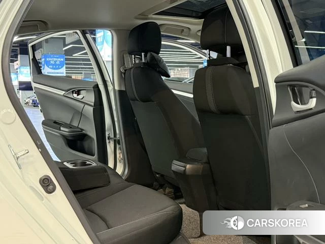Honda Civic id 4240570 из Китая 11