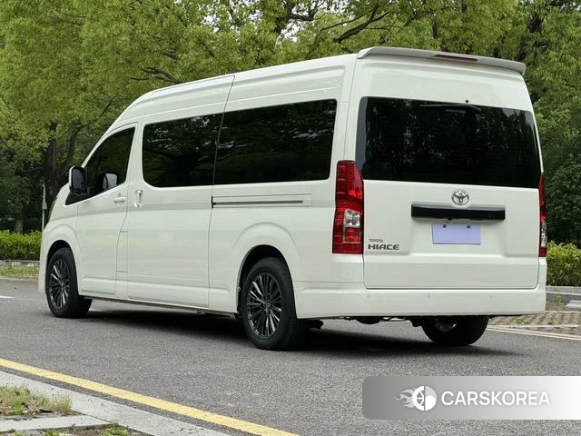 Toyota Hiace id 4328516 из Китая 11