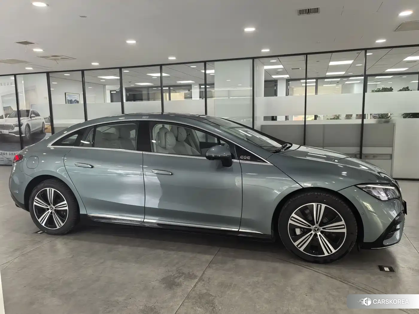Mercedes-Benz EQE id 4606847 из Китая 11