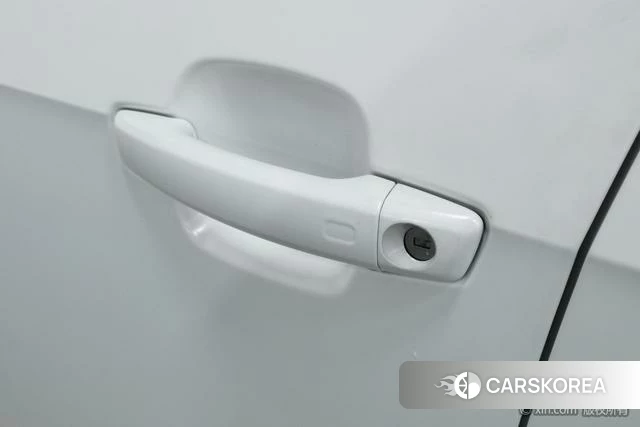 Audi Q2L id 4291524 из Китая 11