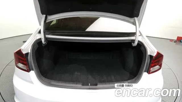 Hyundai The New Avante AD id 2827116 из Кореи 11