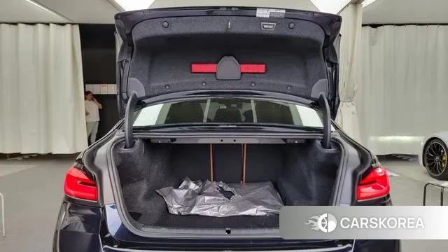 BMW 5 Series (G30) id 3003446 из Кореи 11