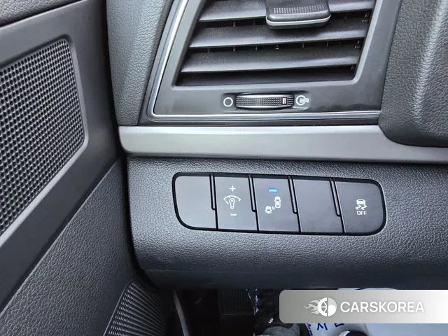 Hyundai Avante AD id 2973998 из Кореи 11