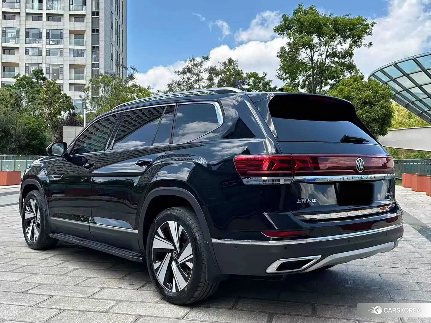 Volkswagen Touareg id 4600882 из Китая 11