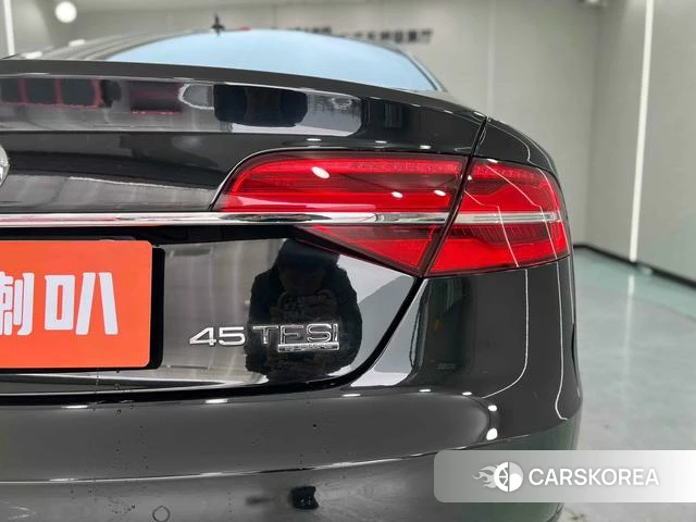 Audi A8 id 4208393 из Китая 11