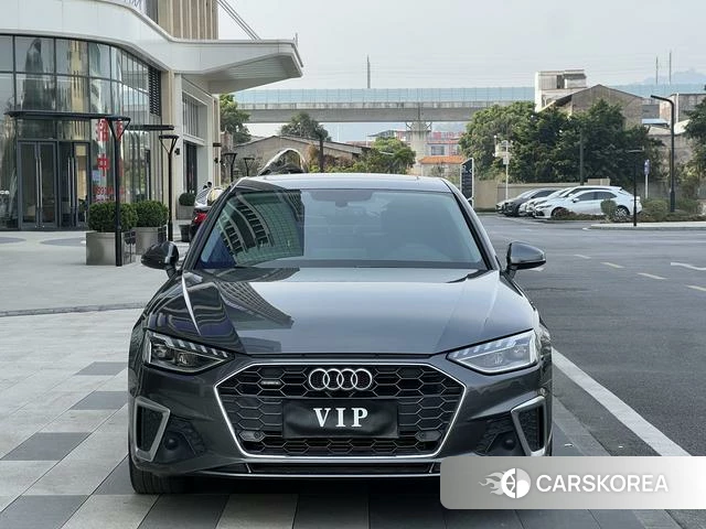 Audi A4L id 4262622 из Китая 11