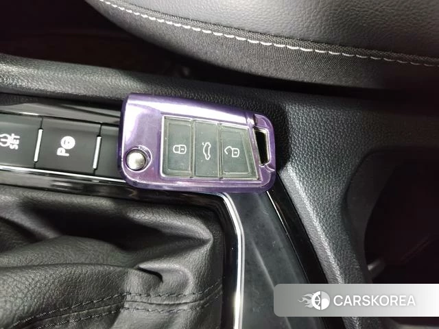 Volkswagen Tiguan L id 4215753 из Китая 11
