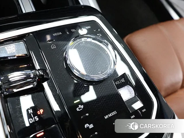 BMW 7 Series (G70) id 3261518 из Кореи 11