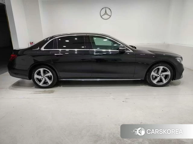 Mercedes-Benz E-class id 4219292 из Китая 11