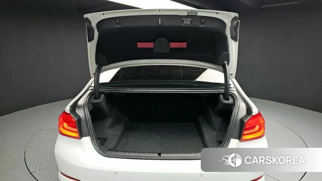 BMW 5 Series (G30) id 3942630 из Кореи 11